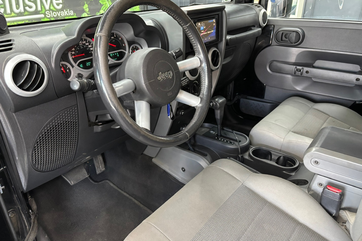 Ponuka vozidiel / Jeep Wrangler 2.8 CRD SAHARA LIMITED A/T - video