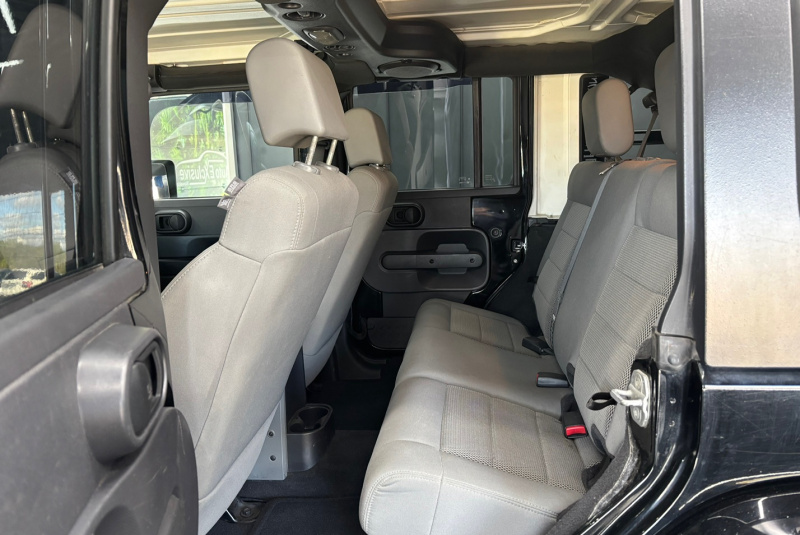  Ponuka vozidiel / Jeep Wrangler 2.8 CRD SAHARA LIMITED A/T - video