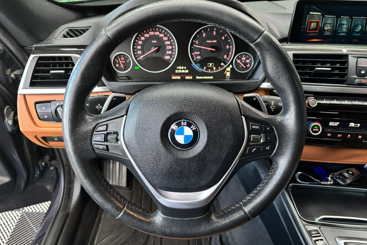 Ponuka vozidiel / BMW Rad 3 GT 330d xDrive Luxury Line - video