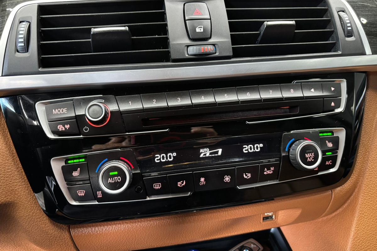 Ponuka vozidiel / BMW Rad 3 GT 330d xDrive Luxury Line - video