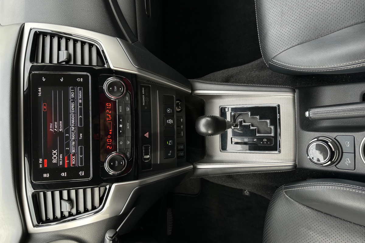 Ponuka vozidiel / Mitsubishi L 200 Pick up 110kw Automat - video
