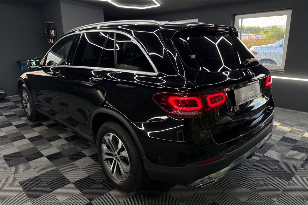 Ponuka vozidiel / Mercedes-Benz GLC SUV 200 A/T - video Ponuka vozidiel / Mercedes-Benz GLC SUV 200 A/T - video