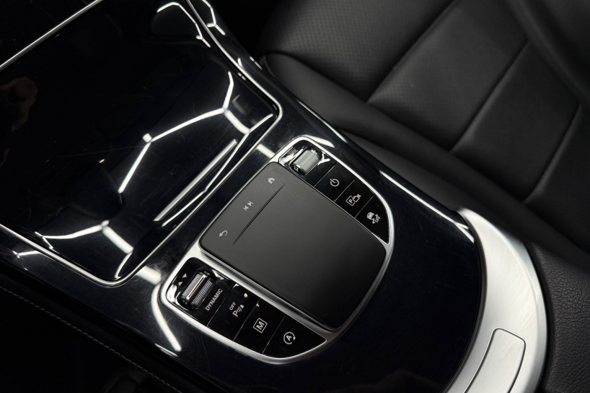 Ponuka vozidiel / Mercedes-Benz GLC SUV 200 A/T - video