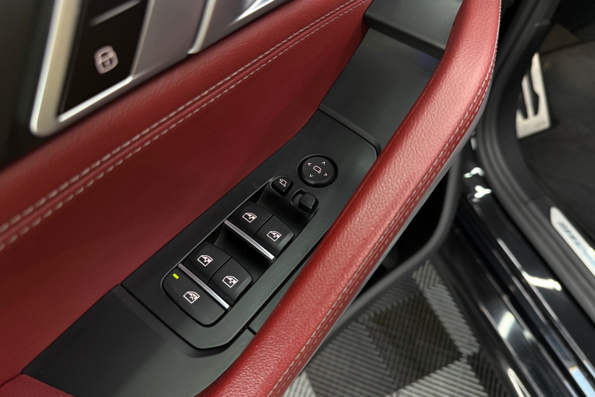 Ponuka vozidiel / BMW X6 xDrive 30d mHEV A/T - video