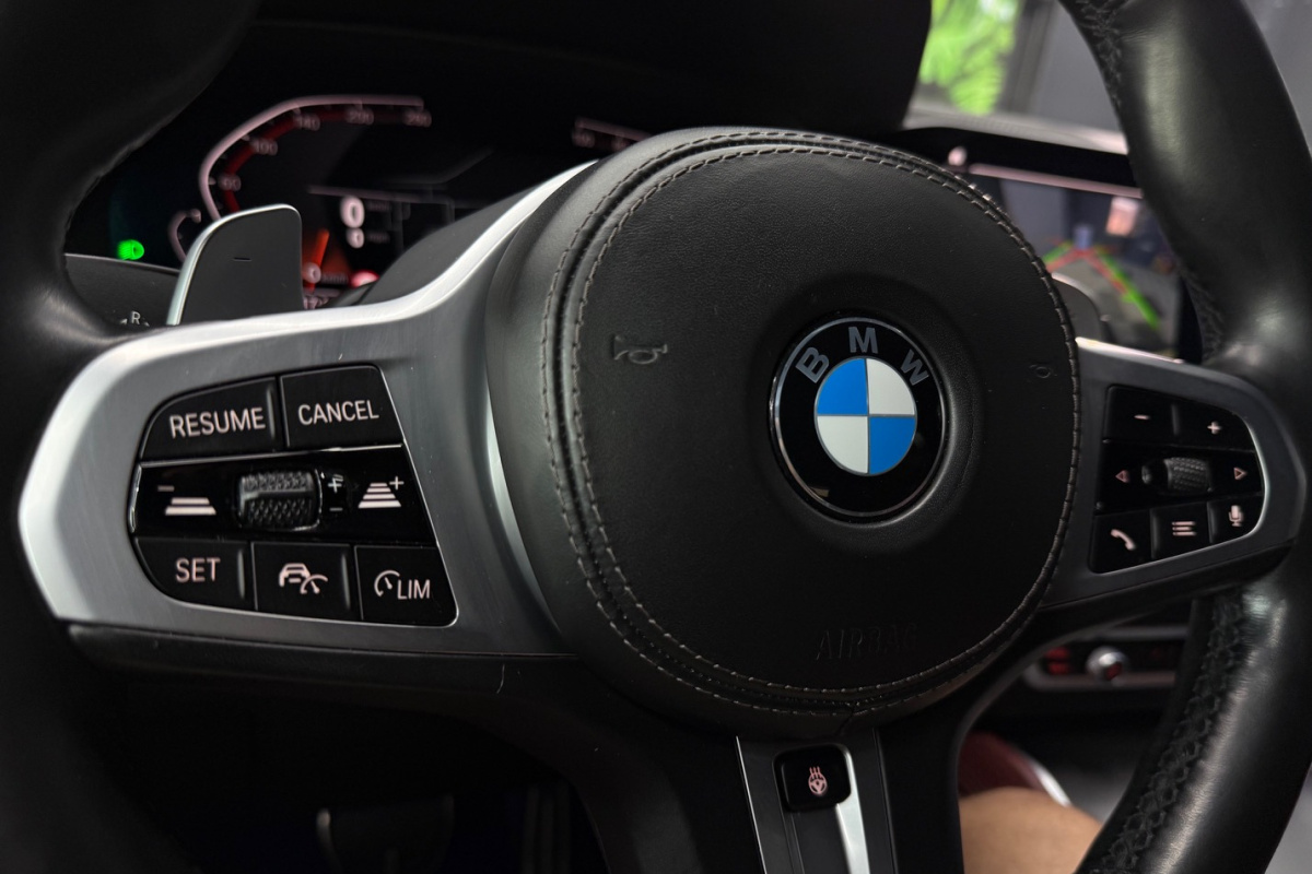 Ponuka vozidiel / BMW X6 xDrive 30d mHEV A/T - video