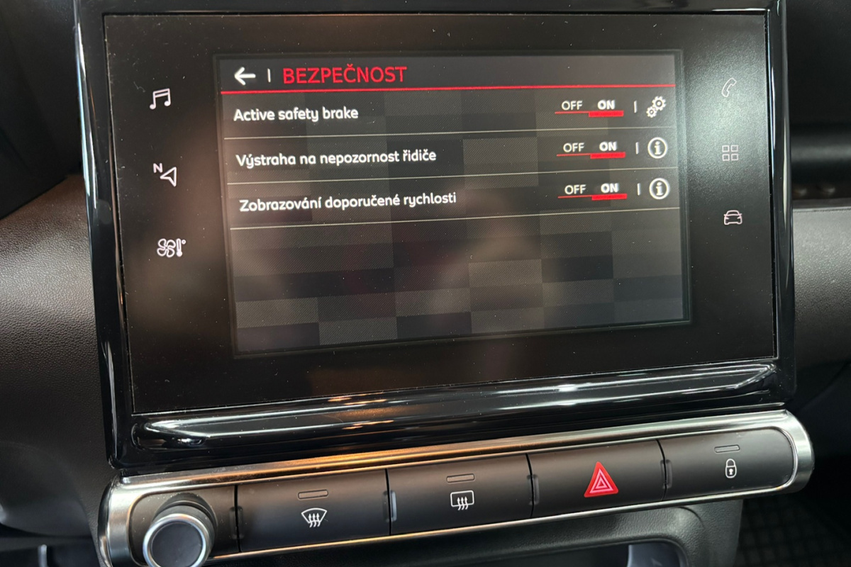Ponuka vozidiel / Citroën C3 Aircross PureTech 110 S S Shine A/T - video