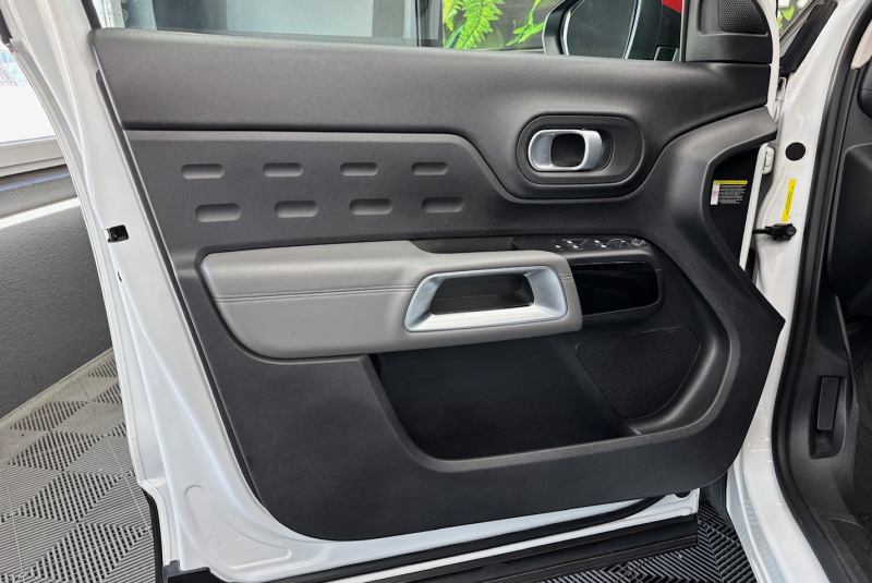 Ponuka vozidiel / Citroën C5 Aircross PureTech 130 S S Shine A/T - video Ponuka vozidiel / Citroën C5 Aircross PureTech 130 S S Shine A/T - video
