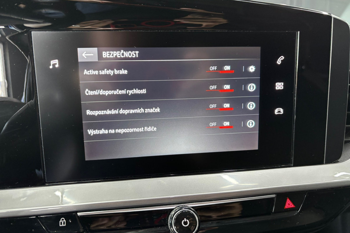 Ponuka vozidiel / Opel Mokka 1.2 Turbo - video