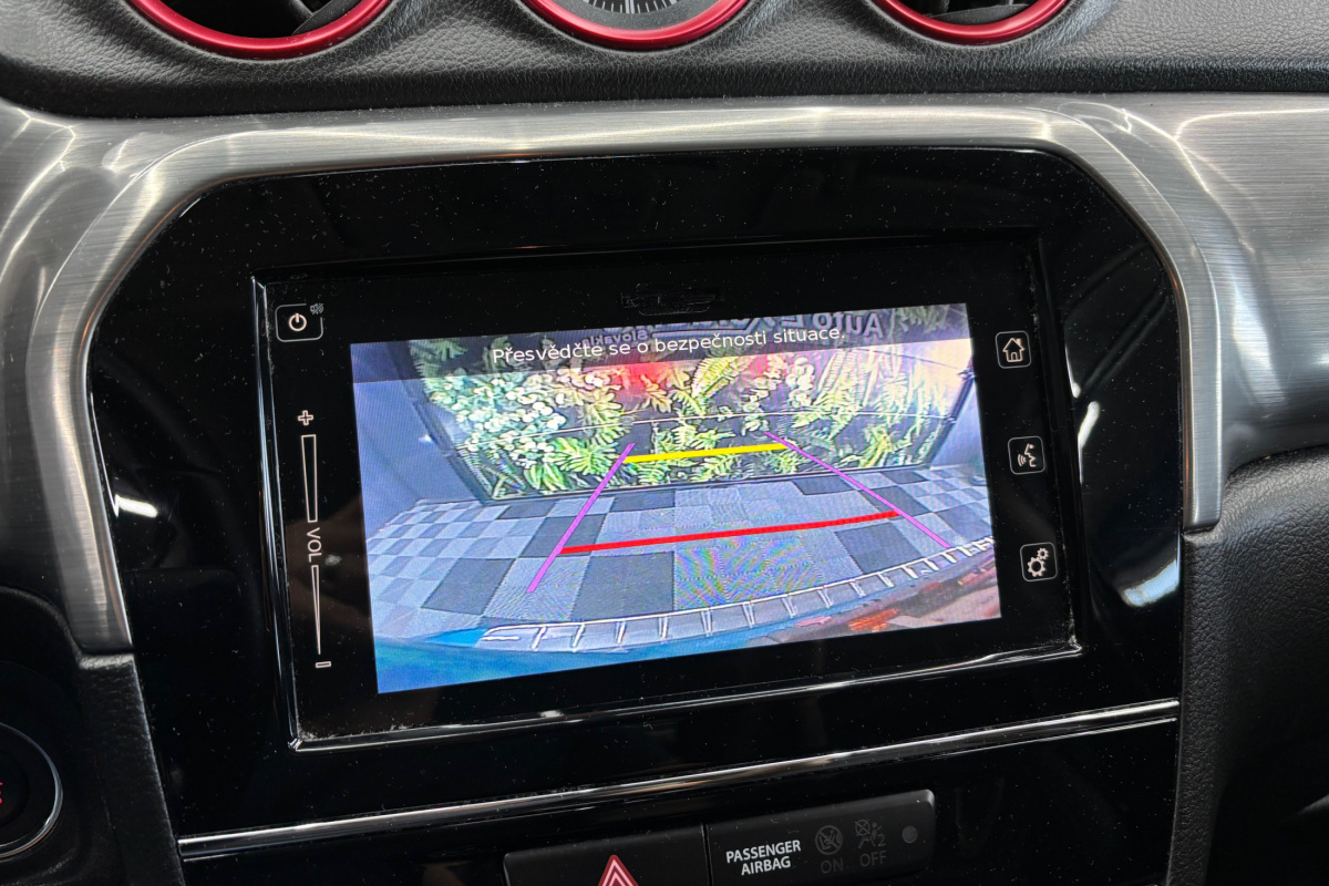 Ponuka vozidiel / Suzuki Vitara S 1.4 BoosterJet 2WD - video