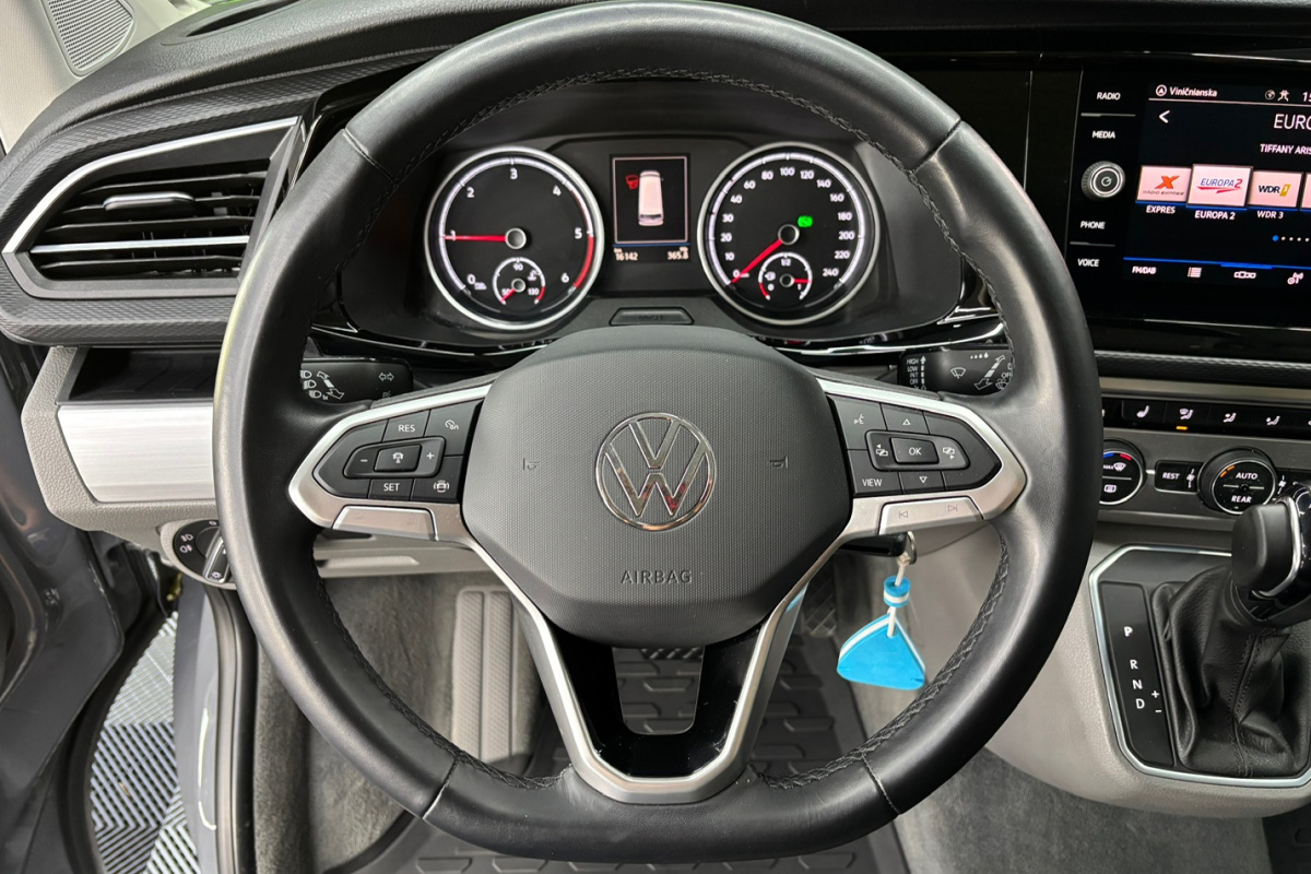 Ponuka vozidiel / Volkswagen California 2.0 TDI 150k BEACH EDITION AUTOMAT - video Ponuka vozidiel / Volkswagen California 2.0 TDI 150k BEACH EDITION AUTOMAT - video
