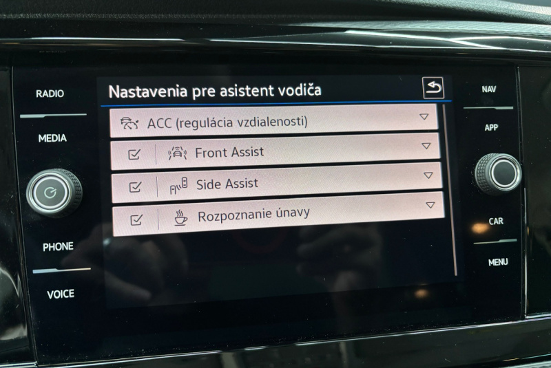  Ponuka vozidiel / Volkswagen California 2.0 TDI 150k BEACH EDITION AUTOMAT - video