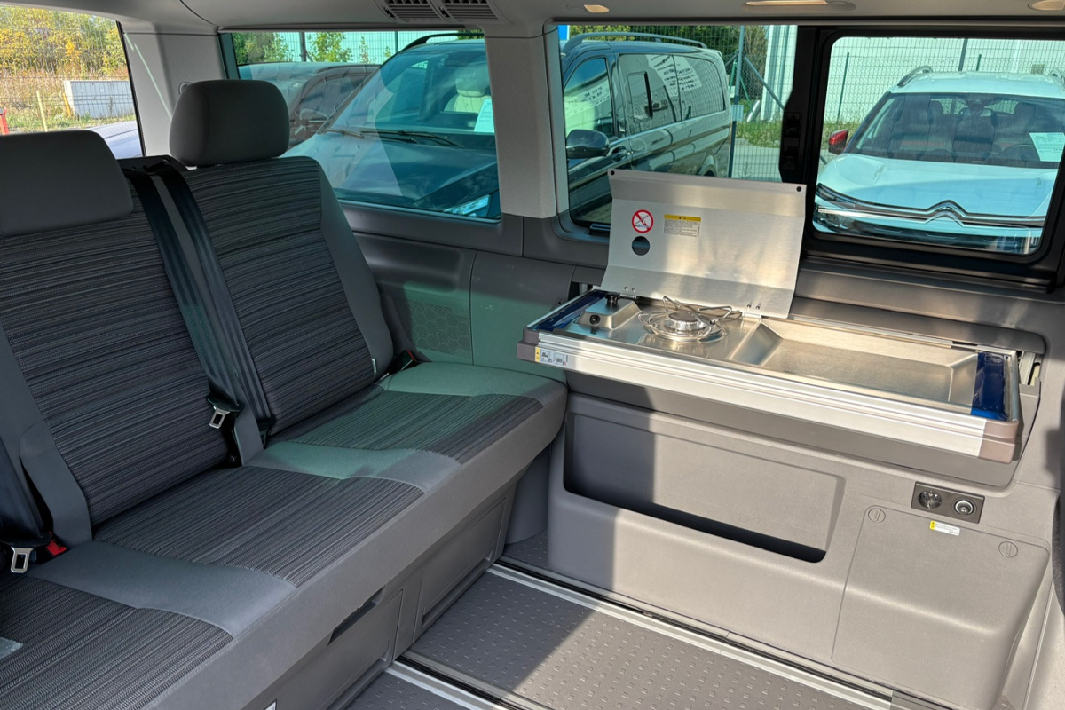 Ponuka vozidiel / Volkswagen California 2.0 TDI 150k BEACH EDITION AUTOMAT - video