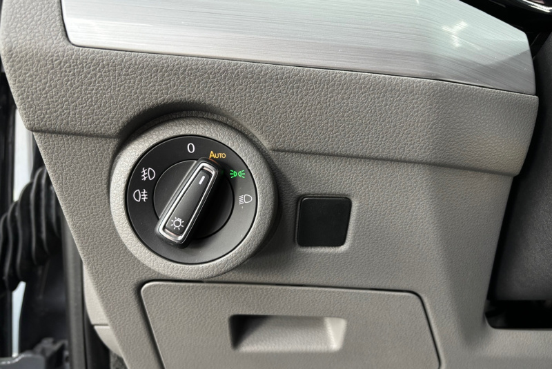  Ponuka vozidiel / Volkswagen California 2.0 TDI 150k BEACH EDITION AUTOMAT - video