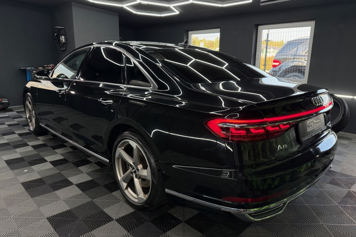Ponuka vozidiel / Audi A8 55 3.0 TFSI V6 quattro tiptronic - video