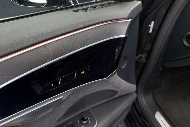  Ponuka vozidiel / Audi A8 55 3.0 TFSI V6 quattro tiptronic - video
