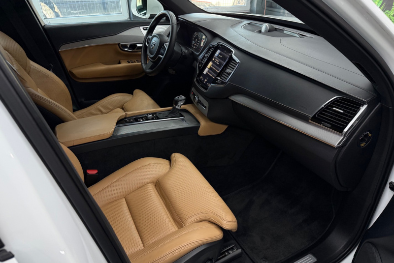  Ponuka vozidiel / Volvo XC90 D5 235k Drive-E Inscription AWD A/T - video
