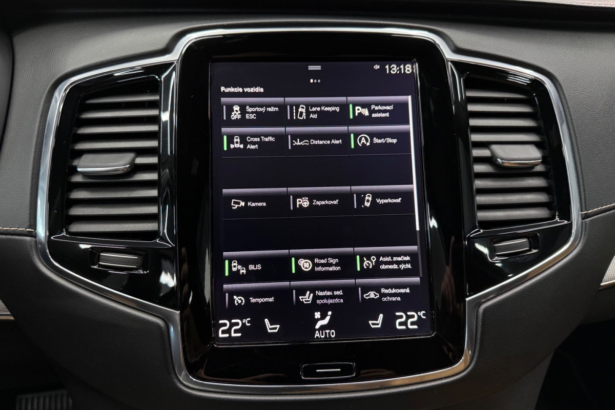 Ponuka vozidiel / Volvo XC90 D5 235k Drive-E Inscription AWD A/T - video