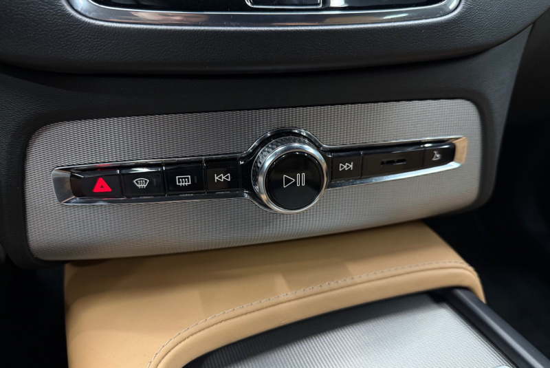  Ponuka vozidiel / Volvo XC90 D5 235k Drive-E Inscription AWD A/T - video