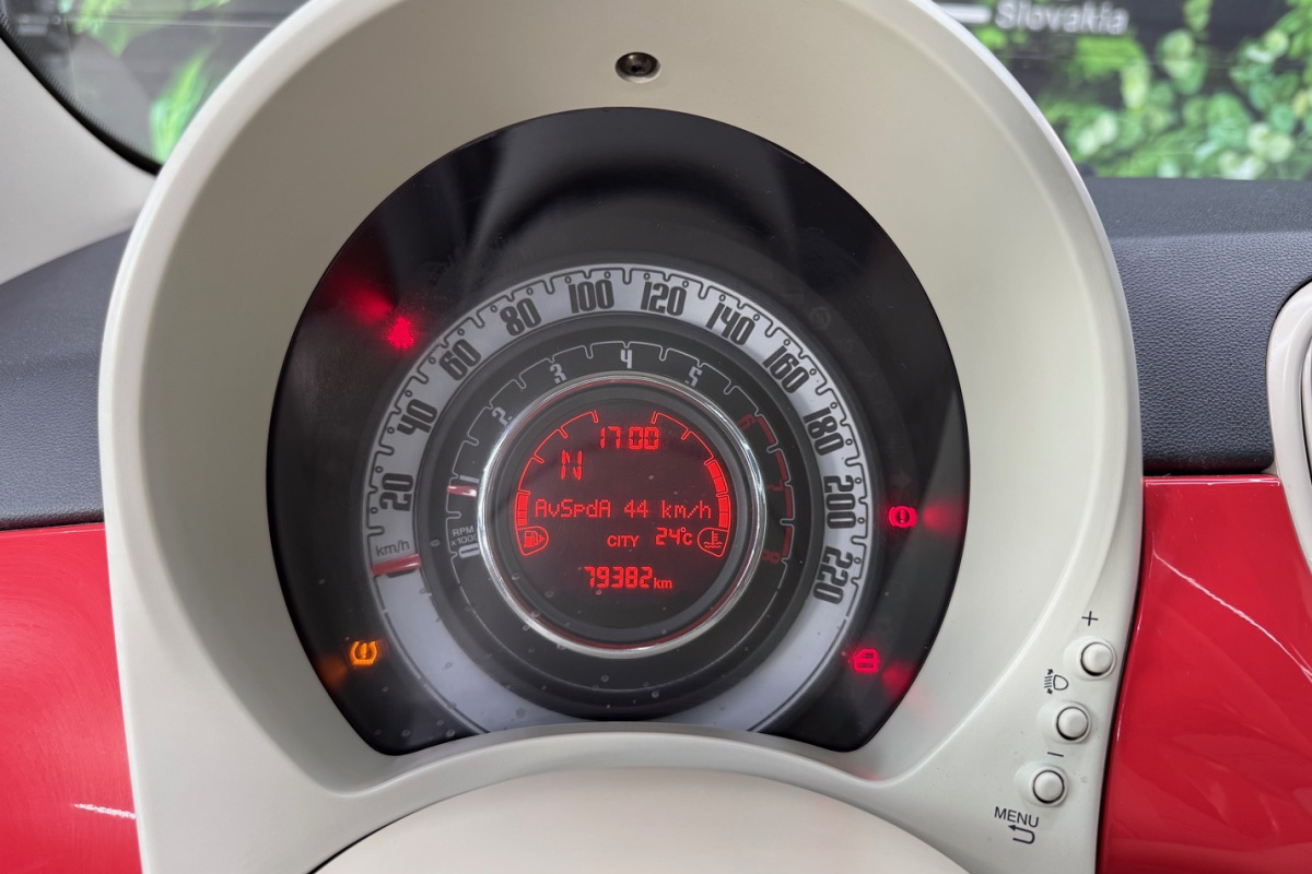 Ponuka vozidiel / Fiat 500 1.2 A/T - video