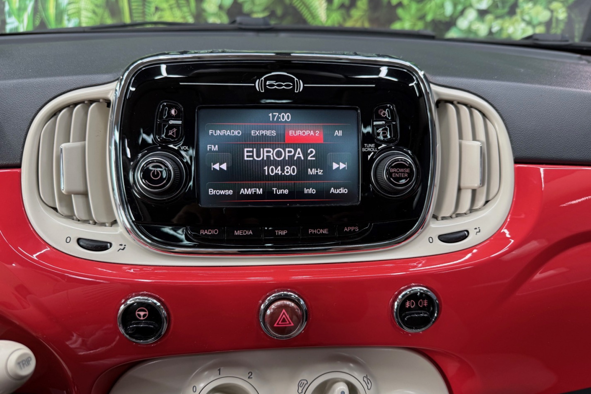 Ponuka vozidiel / Fiat 500 1.2 A/T - video Ponuka vozidiel / Fiat 500 1.2 A/T - video