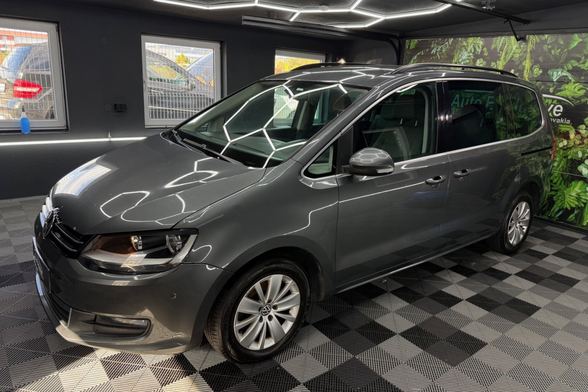 Ponuka vozidiel / Volkswagen Sharan 2.0 TDI BMT Trendline - video