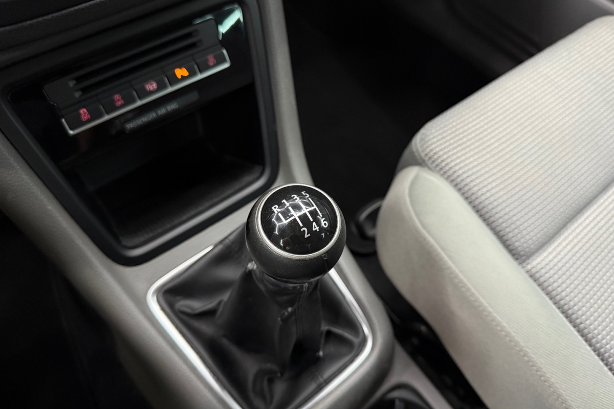 Ponuka vozidiel / Volkswagen Sharan 2.0 TDI BMT Trendline - video