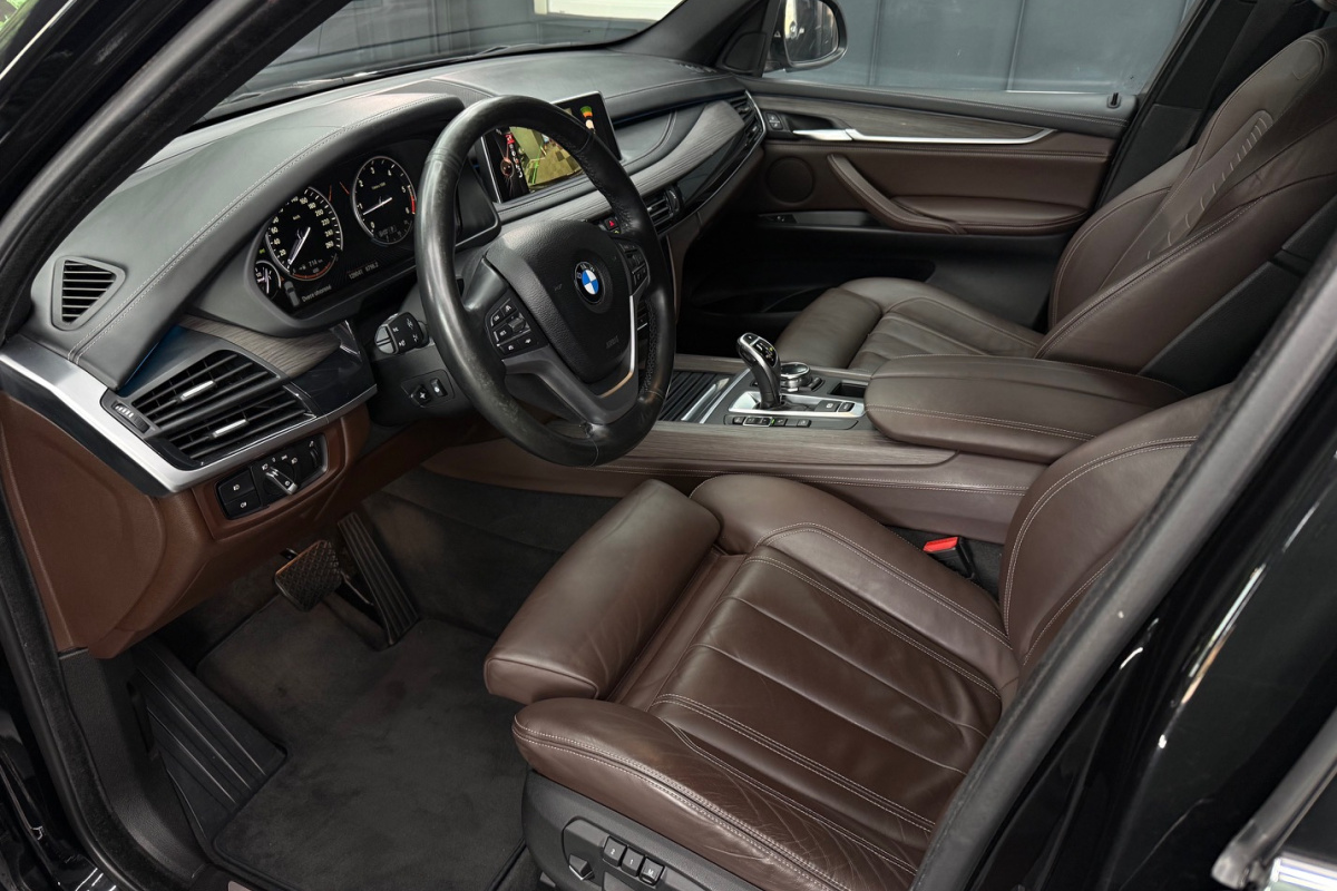 Ponuka vozidiel / BMW X5 xDrive30d A/T - video