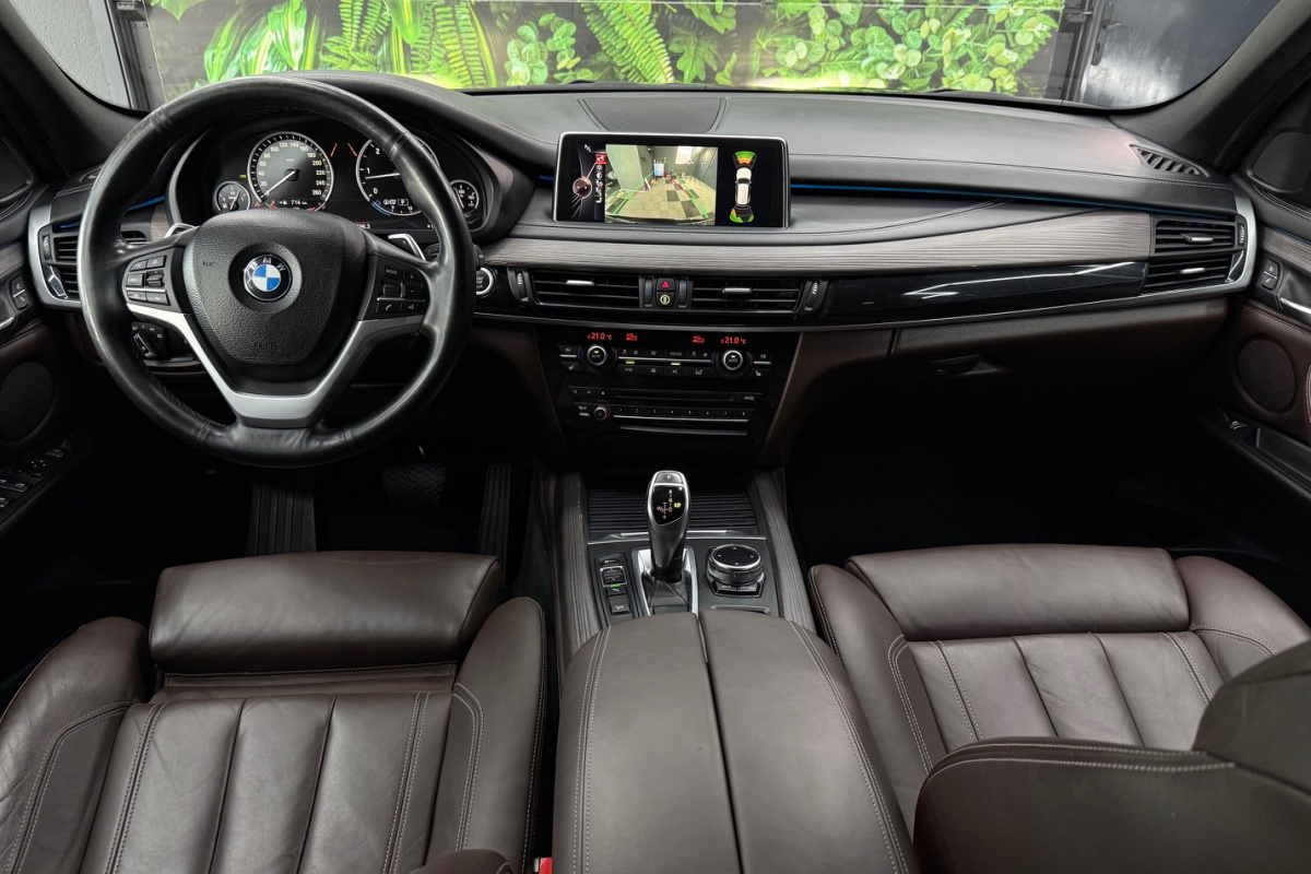 Ponuka vozidiel / BMW X5 xDrive30d A/T - video Ponuka vozidiel / BMW X5 xDrive30d A/T - video