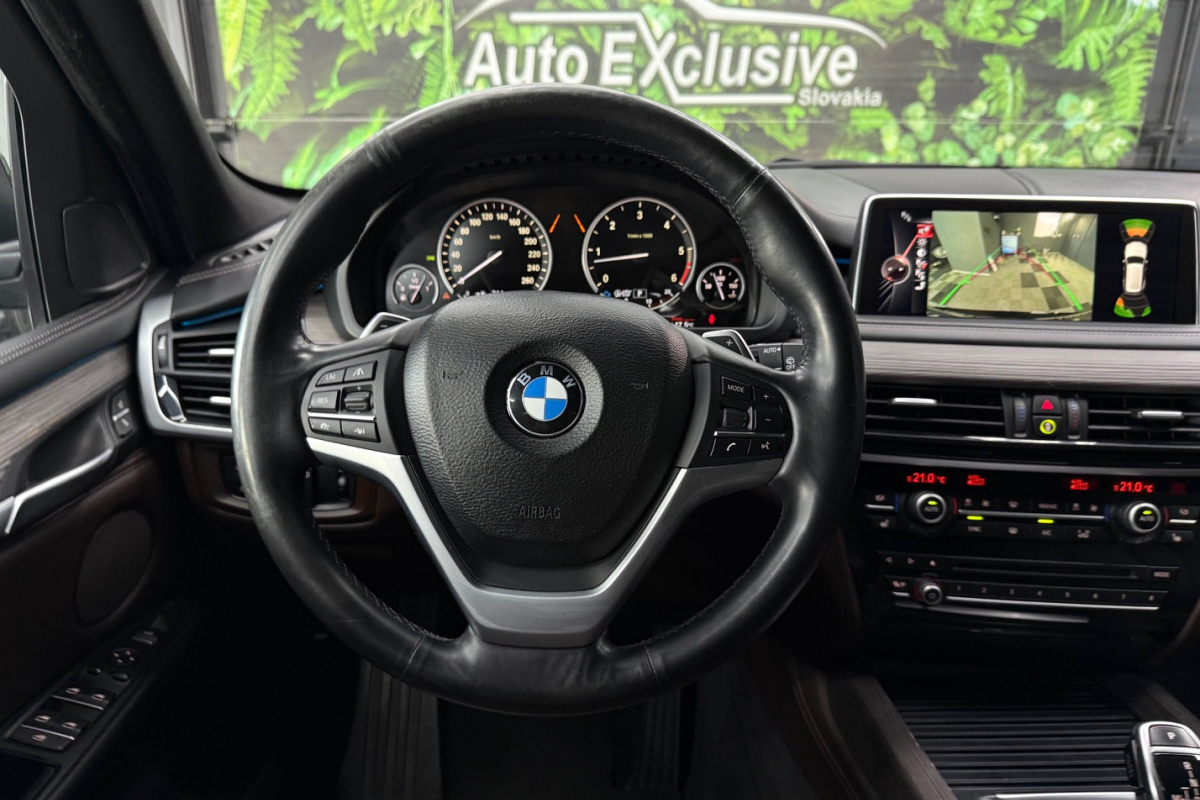 Ponuka vozidiel / BMW X5 xDrive30d A/T - video