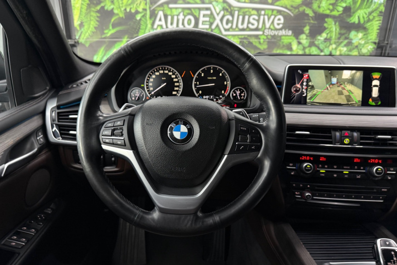  Ponuka vozidiel / BMW X5 xDrive30d A/T - video