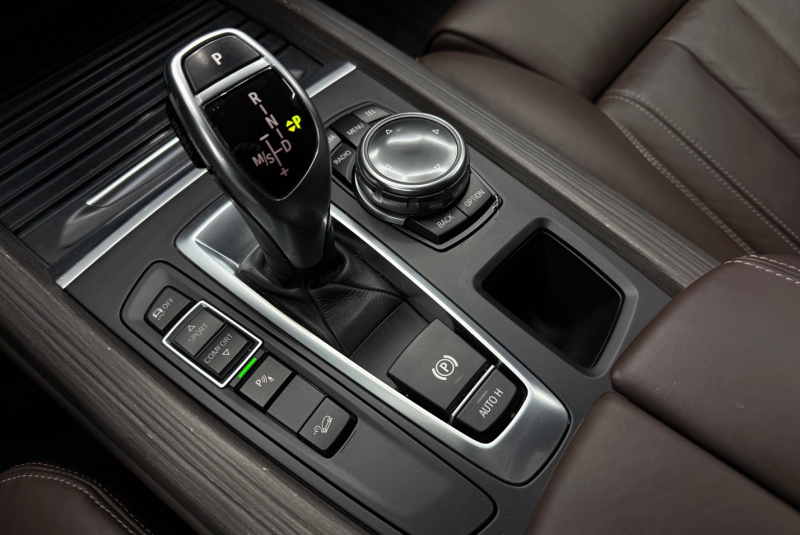  Ponuka vozidiel / BMW X5 xDrive30d A/T - video