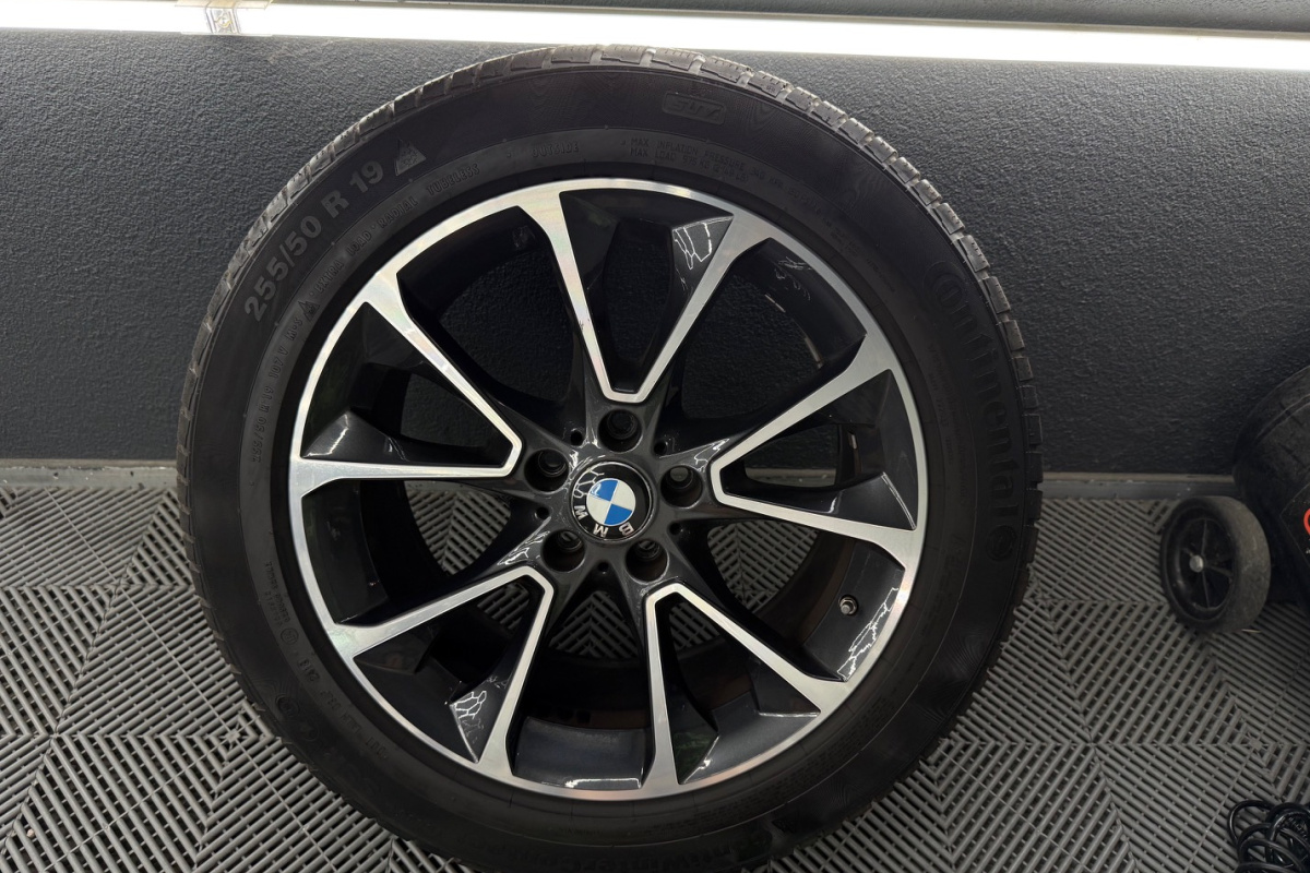 Ponuka vozidiel / BMW X5 xDrive30d A/T - video