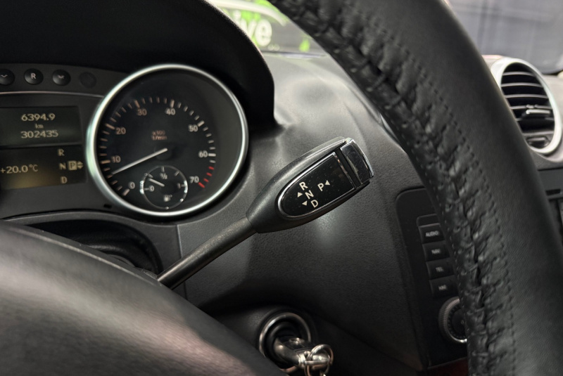  Ponuka vozidiel / Mercedes-Benz ML 500 4MATIC V8 5.0 - video