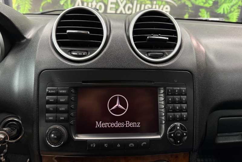  Ponuka vozidiel / Mercedes-Benz ML 500 4MATIC V8 5.0 - video