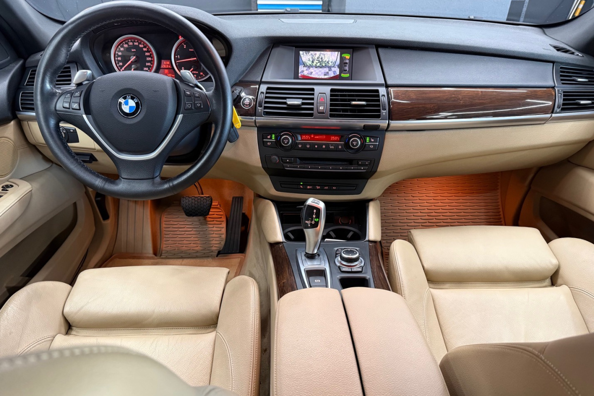 Ponuka vozidiel / BMW X6 xDrive 30d 245k - video