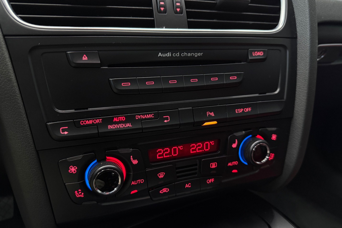 Ponuka vozidiel / Audi S4 3.0T FSI V6 quattro S-tronic - video