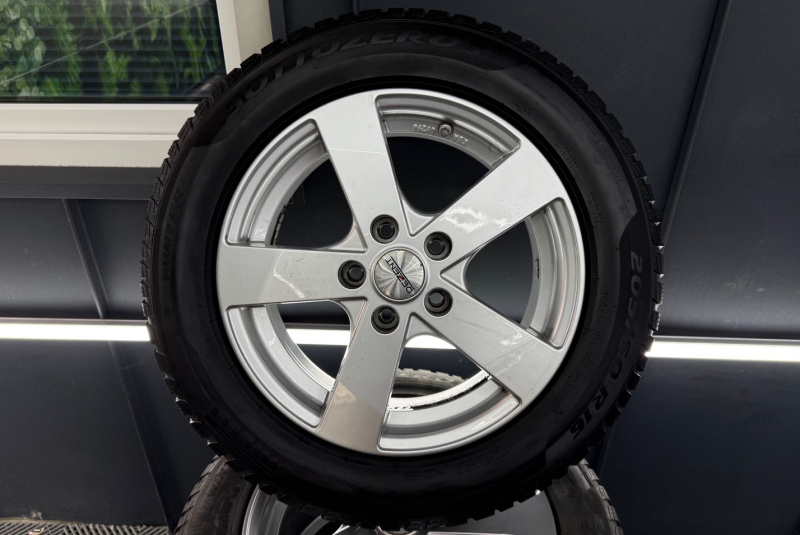 Ponuka vozidiel / Nissan Juke 1.6 l 112 Tekna X-Tronic - video Ponuka vozidiel / Nissan Juke 1.6 l 112 Tekna X-Tronic - video