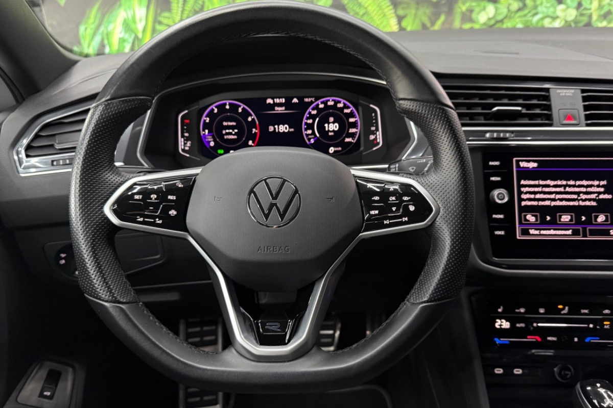 Ponuka vozidiel / Volkswagen Tiguan Allspace 2.0 TSI OPF 4Motion R-Line DSG - video Ponuka vozidiel / Volkswagen Tiguan Allspace 2.0 TSI OPF 4Motion R-Line DSG - video