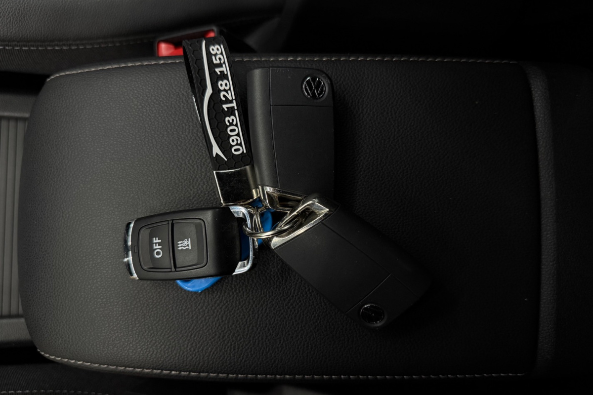 Ponuka vozidiel / Volkswagen Tiguan Allspace 2.0 TSI OPF 4Motion R-Line DSG - video Ponuka vozidiel / Volkswagen Tiguan Allspace 2.0 TSI OPF 4Motion R-Line DSG - video