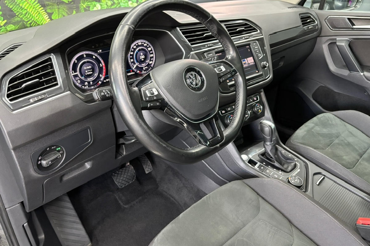 Ponuka vozidiel / Volkswagen Tiguan 2.0 TDI SCR BMT 4MOTION Highline DSG EU6 - video