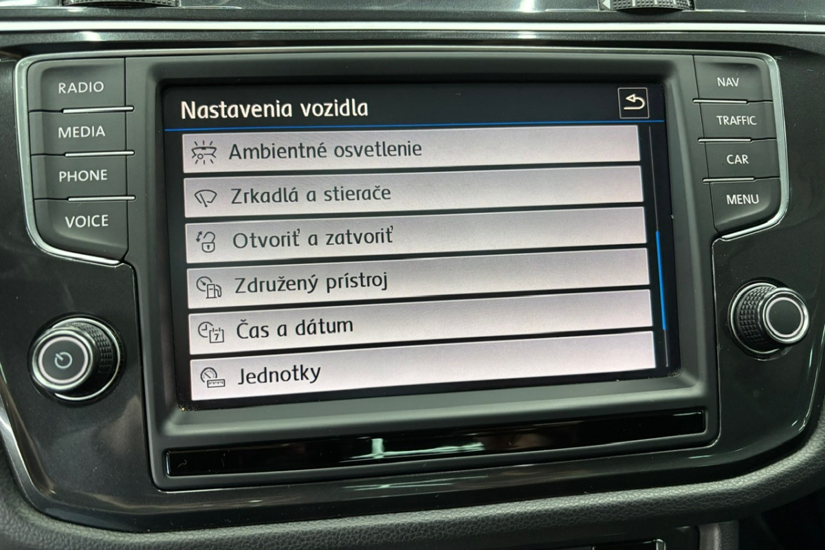 Ponuka vozidiel / Volkswagen Tiguan 2.0 TDI SCR BMT 4MOTION Highline DSG EU6 - video Ponuka vozidiel / Volkswagen Tiguan 2.0 TDI SCR BMT 4MOTION Highline DSG EU6 - video