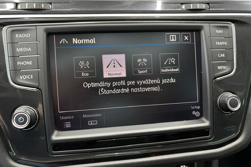  Ponuka vozidiel / Volkswagen Tiguan 2.0 TDI SCR BMT 4MOTION Highline DSG EU6 - video