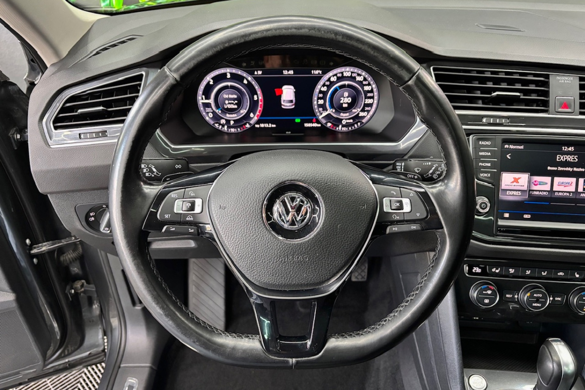 Ponuka vozidiel / Volkswagen Tiguan 2.0 TDI SCR BMT 4MOTION Highline DSG EU6 - video