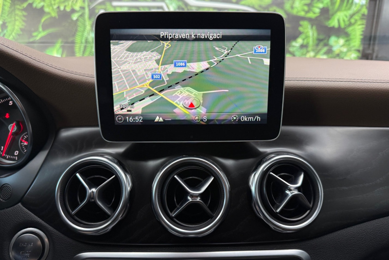  Ponuka vozidiel / Mercedes-Benz GLA 180 A/T - video