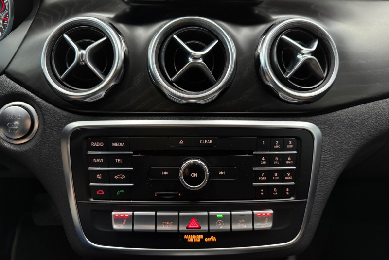  Ponuka vozidiel / Mercedes-Benz GLA 180 A/T - video