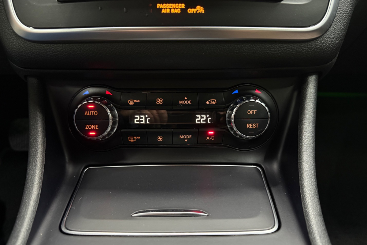 Ponuka vozidiel / Mercedes-Benz GLA 180 A/T - video