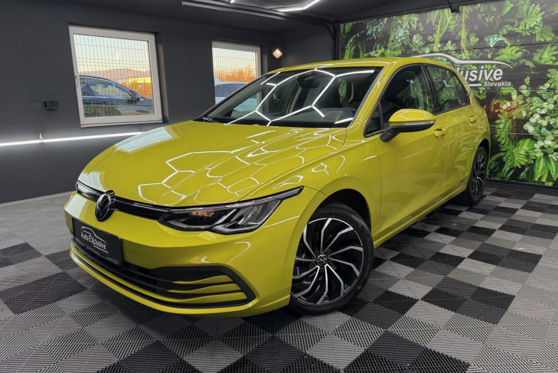  Ponuka vozidiel / Volkswagen Golf 1.5 eTSI ACT Life DSG - video