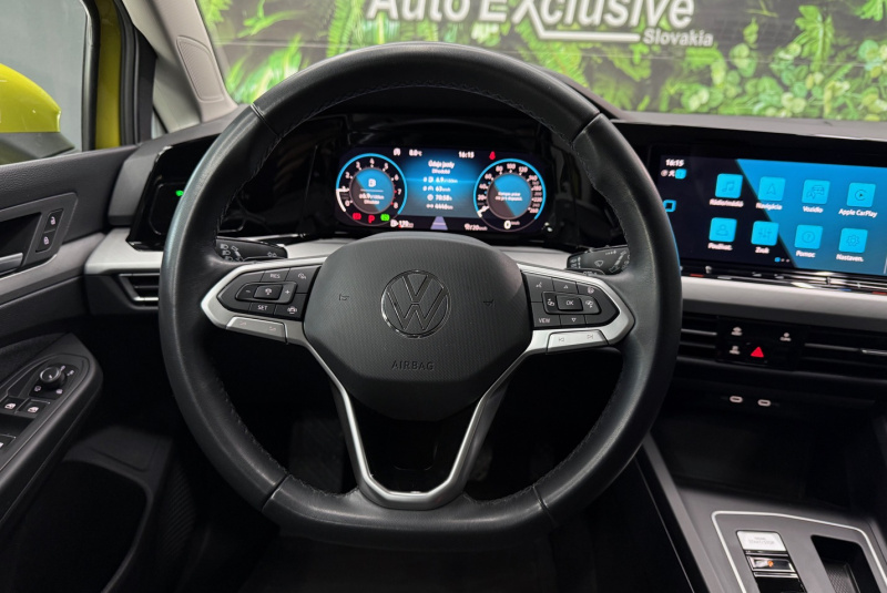  Ponuka vozidiel / Volkswagen Golf 1.5 eTSI ACT Life DSG - video