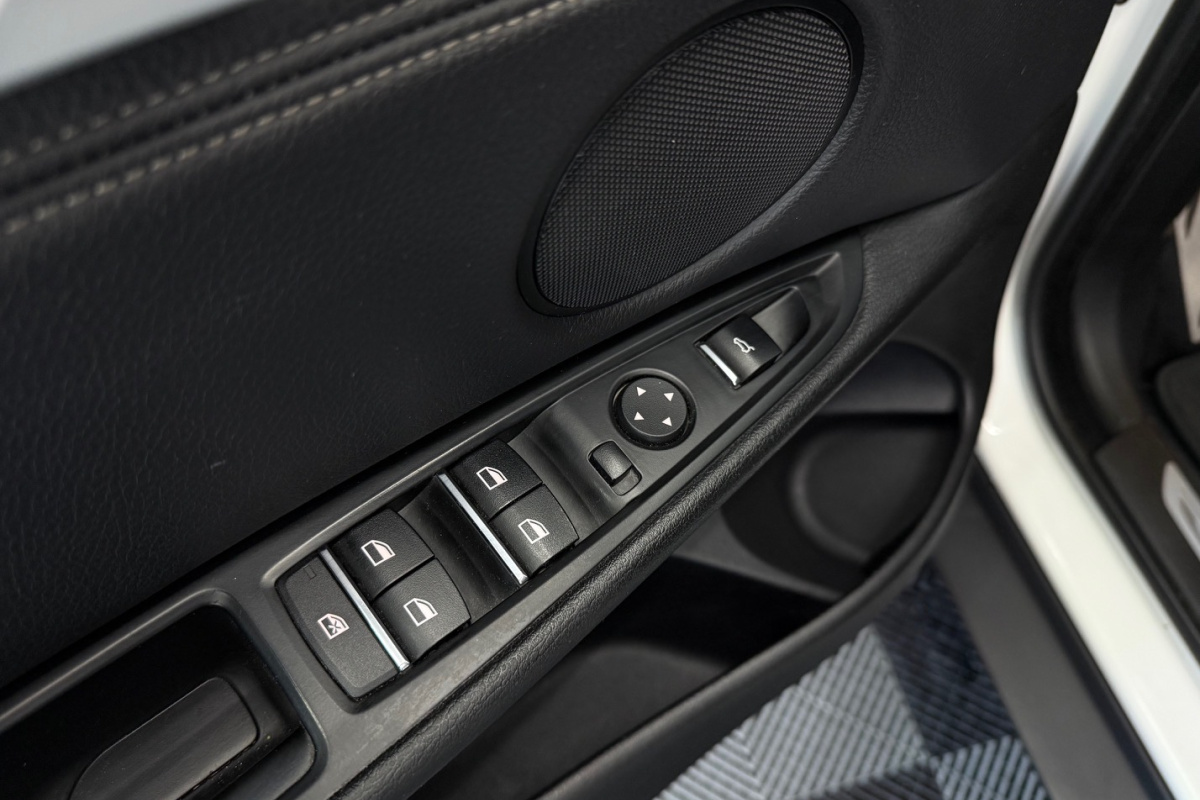 Ponuka vozidiel / BMW X6 xDrive 30d Standard A/T - video