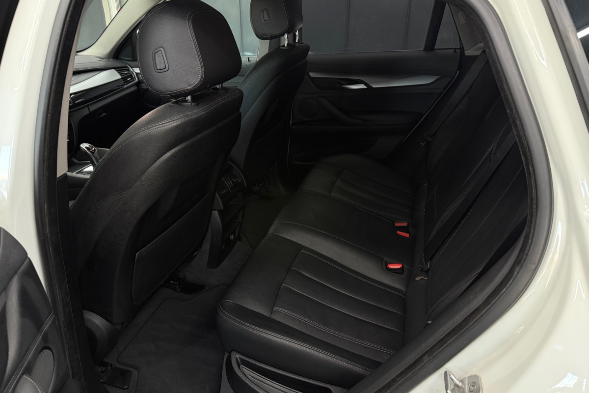 Ponuka vozidiel / BMW X6 xDrive 30d Standard A/T - video